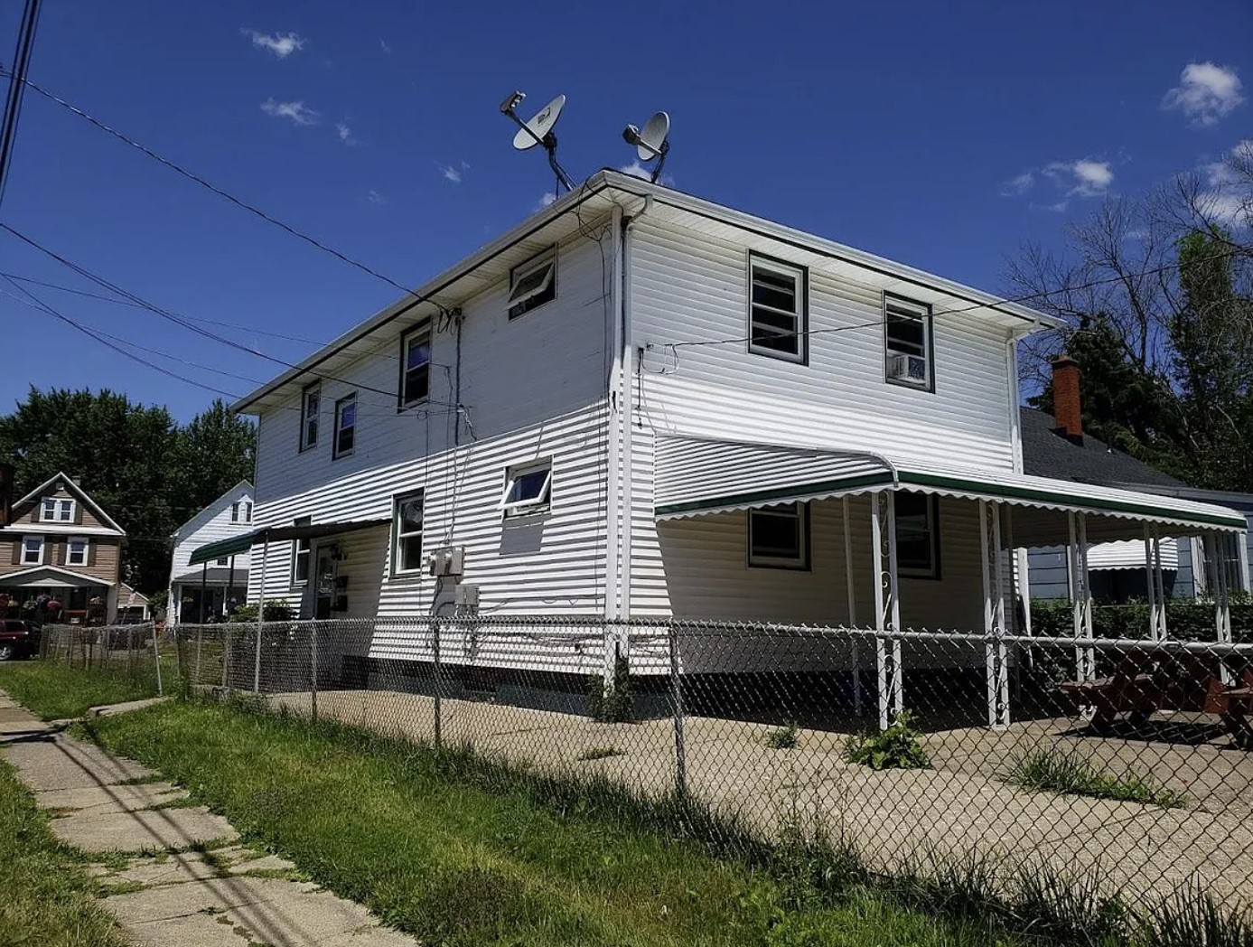 Property main image